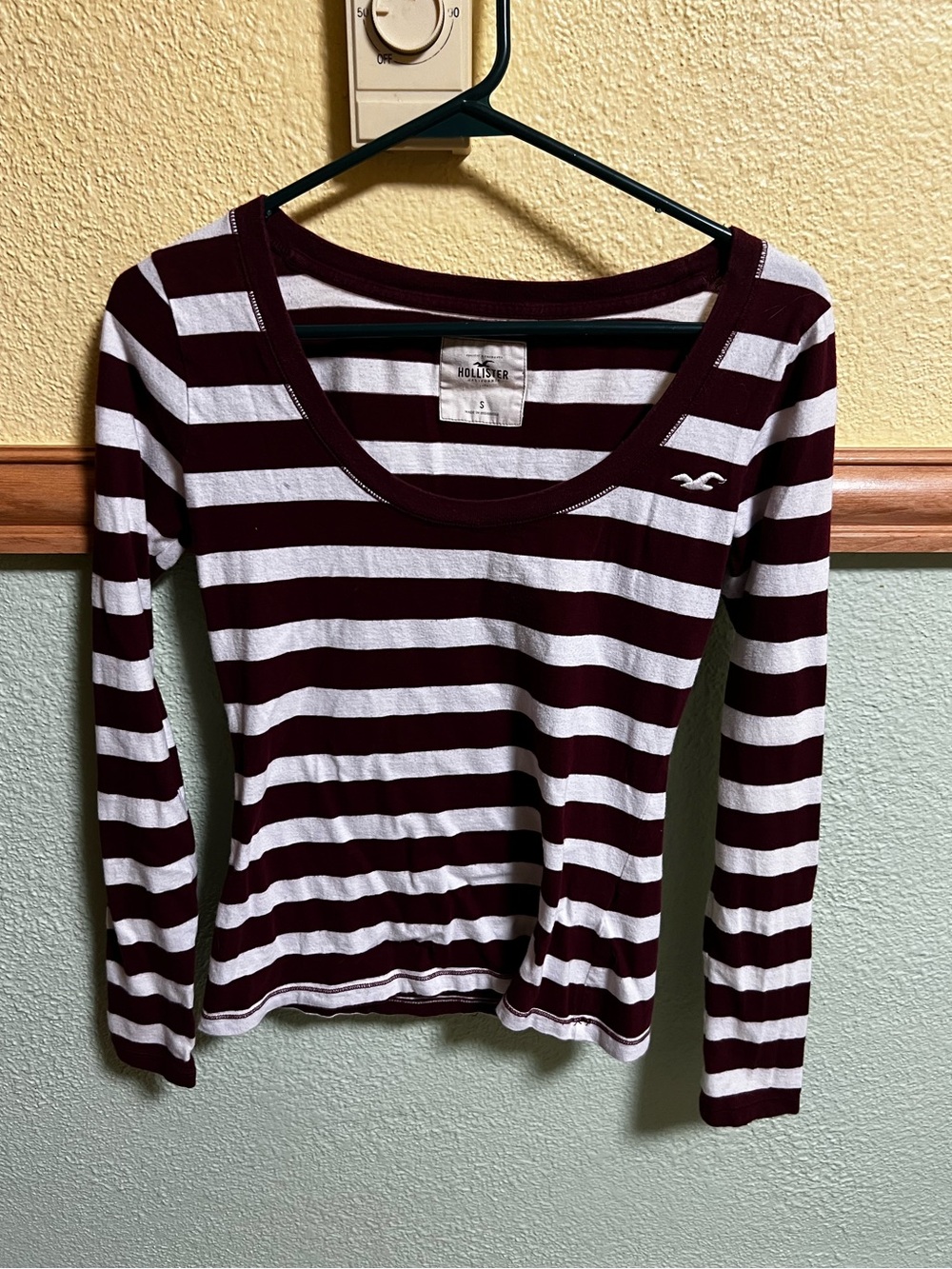 Hollister Y2K Maroon & White Striped Long Sleeve Top | Size S | Preppy